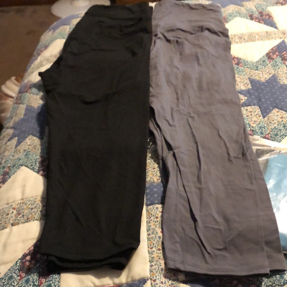 Exercise/ Running Stretch Capris Price For Two Pa… - image 2